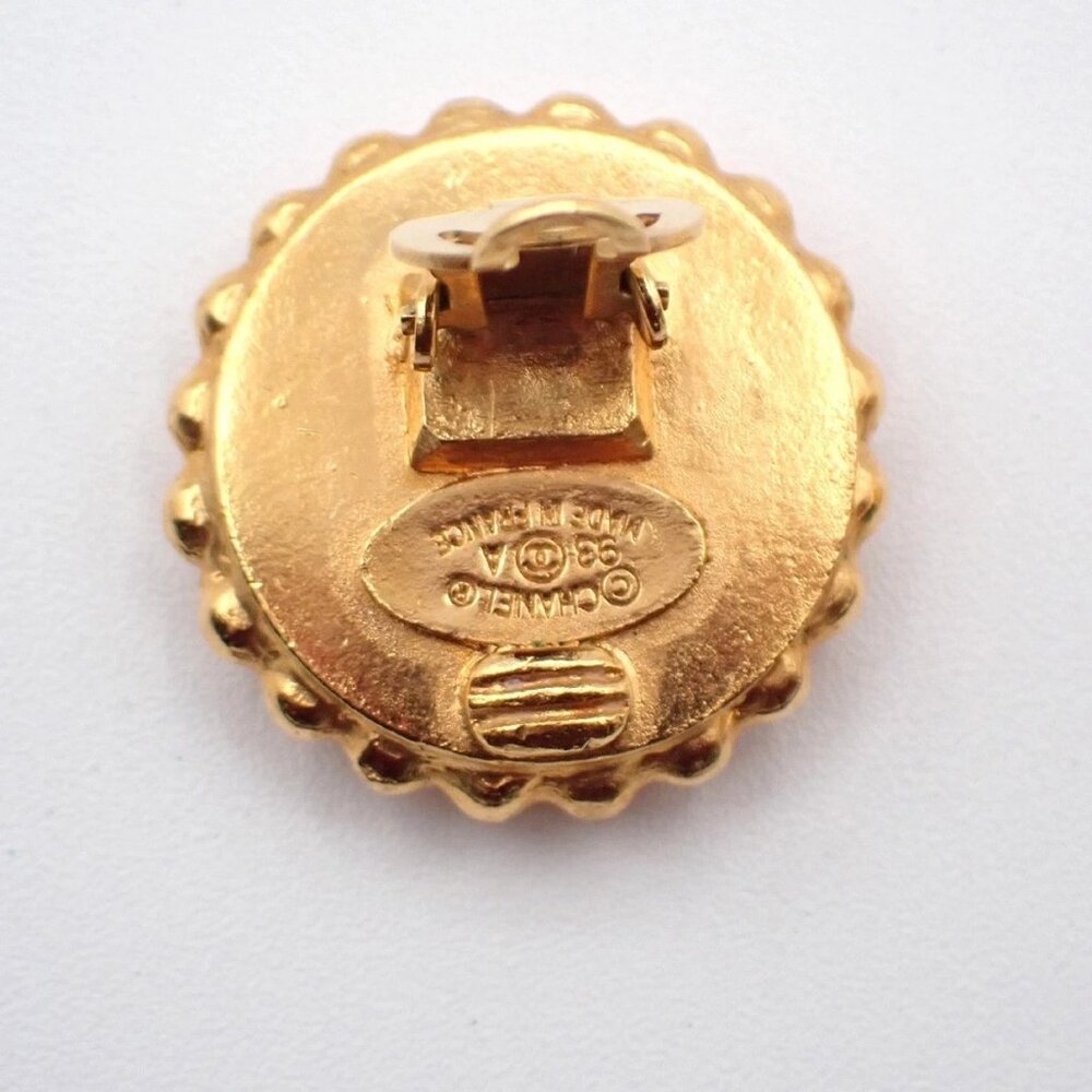 CHANEL CC Logo Button Round Earrings 93A Clip-on Gold BK Vintage France 81RL678 - Picture 8 of 15